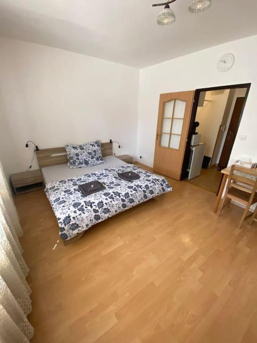 U Mendlaku Apartment *